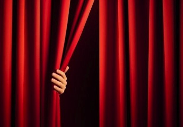 A MANERA DE RECONOCIMIENTO A LA GENTE DE TEATRO EN BC