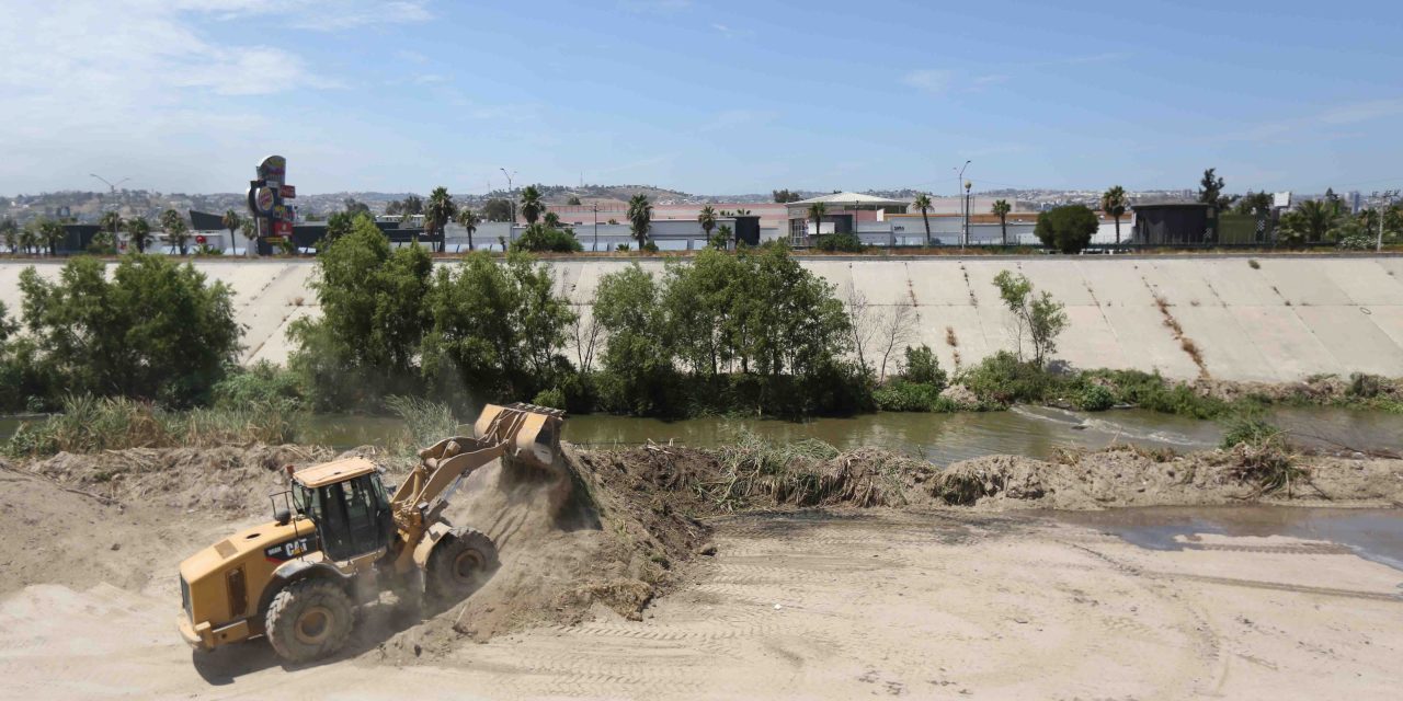 ES NOTABLE AVANCE EN LIMPIEZA DEL CANAL RÍO TIJUANA | únicoBC revista ...