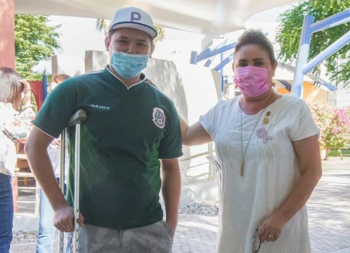 DONAN PRÓTESIS A JOVEN EN MEXICALI