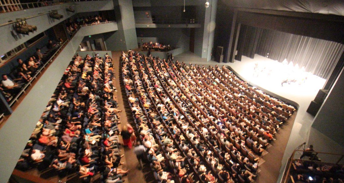 EL TEATRO DE TODOS LOS CACHANILLAS 