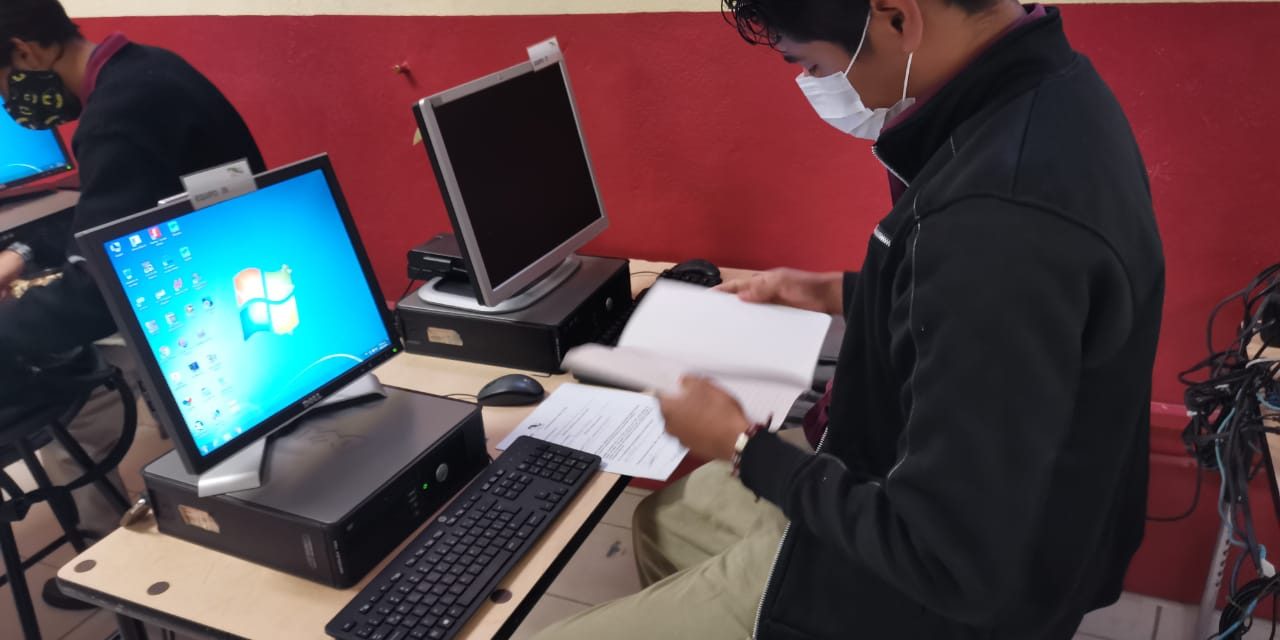 DAN SEGUIMIENTO Y APOYO A ESTUDIANTES EN SITUACIÓN DE RIESGO 