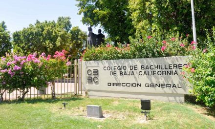 BUSCAN DISMINUIR FACTORES DE RIESGO EN ESTUDIANTES DEL COLEGIO DE BACHILLERES