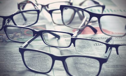 APOYAN A ADULTOS MAYORES CON OPERACIÓN DE CATARATAS  