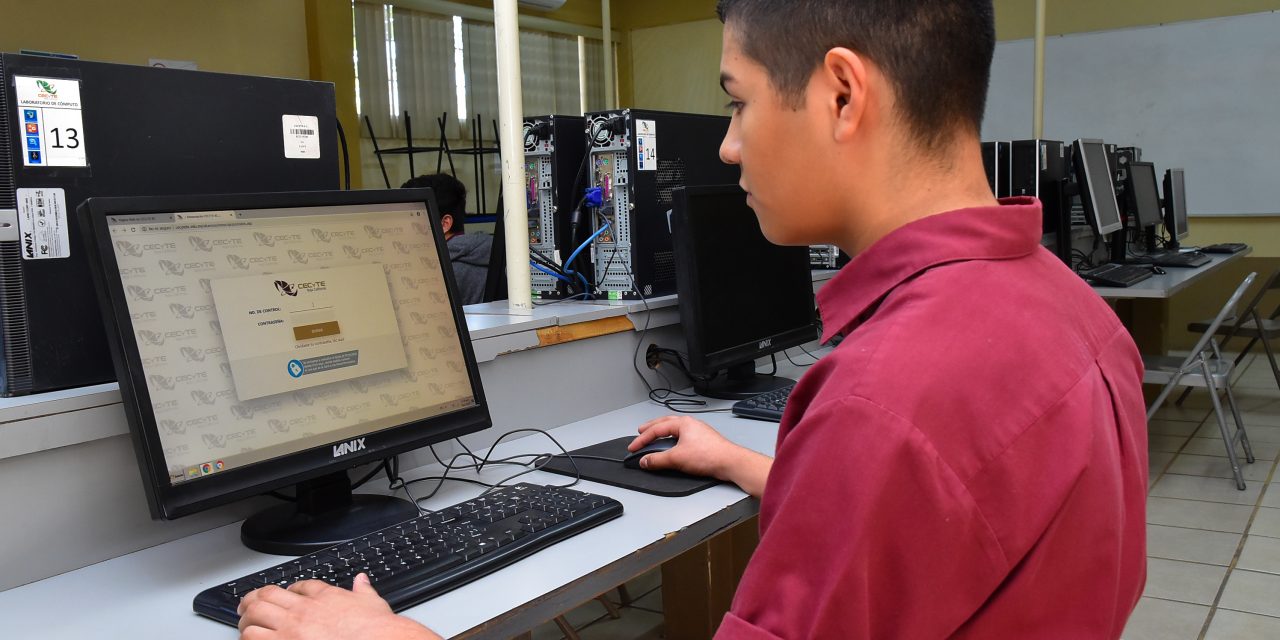 MÁS DE 100 MIL ALUMNOS DE PREPARATORIA EN CLASES VIRTUALES 