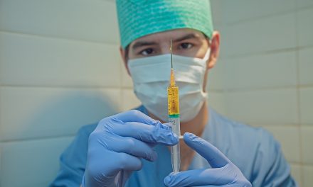 VAN 1,539 ADULTOS MAYORES VACUNADOS EN BC