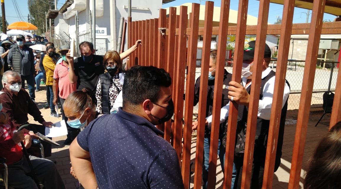 HABILITAN TRES PUNTOS EN MEXICALI, VACUNARÁN SÓLO CON FOLIO