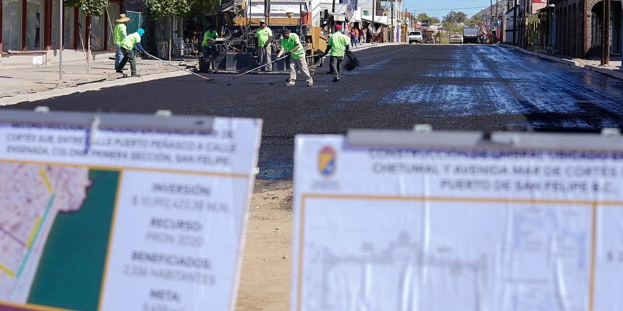 SUPERVISAN TRABAJOS DE REHABILITACIÓN DE VIALIDADES EN SAN FELIPE