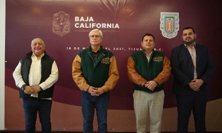 ENTREGAN A UABC LAS LLAVES DEL CENTRO DE GOBIERNO DE TIJUANA    