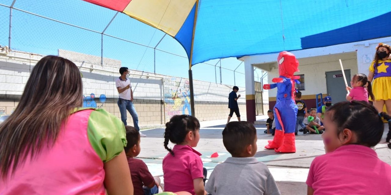 FESTEJAN DÍA DEL NIÑO EN ALBERGUES TEMPORALES