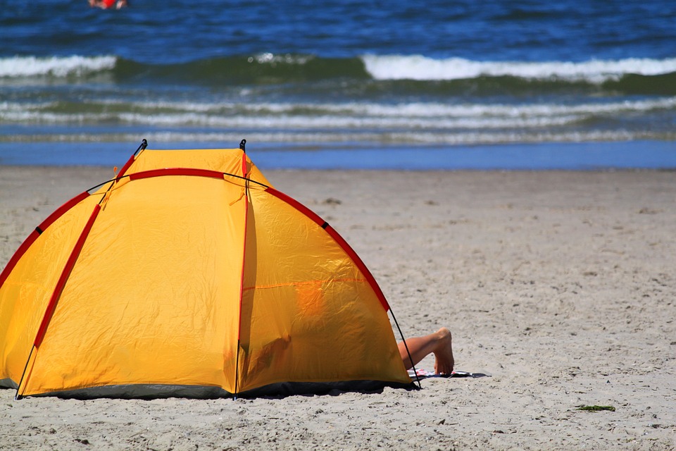 RESTRICCIONES EN PLAYAS, PARQUES Y GIMNASIOS