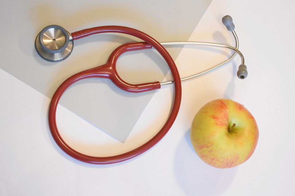 HÁBITOS SALUDABLES PARA DISMINUIR ENFERMEDADES CARDIOVASCULARES  