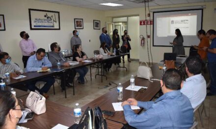 CAPACITAN A DEFENSORES PÚBLICOS SOBRE VINCULACIÓN A PROCESO 