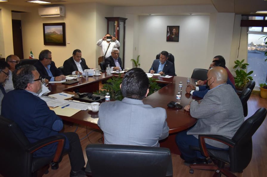 ACUERDAN PAGO DE ADEUDO A MAESTROS ACTIVOS, JUBILADOS Y PENSIONADOS