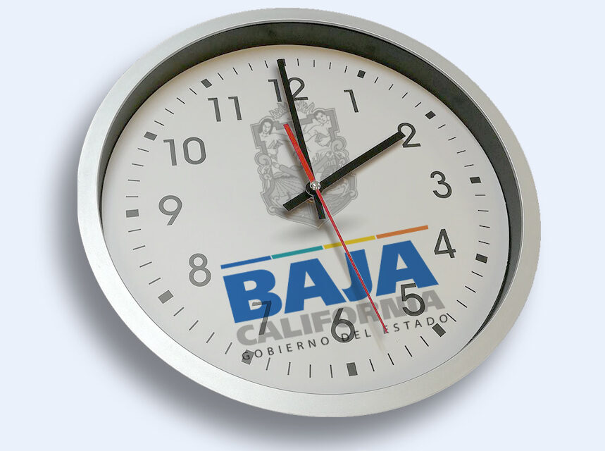 A RETRASAR LOS RELOJES 1 HORA