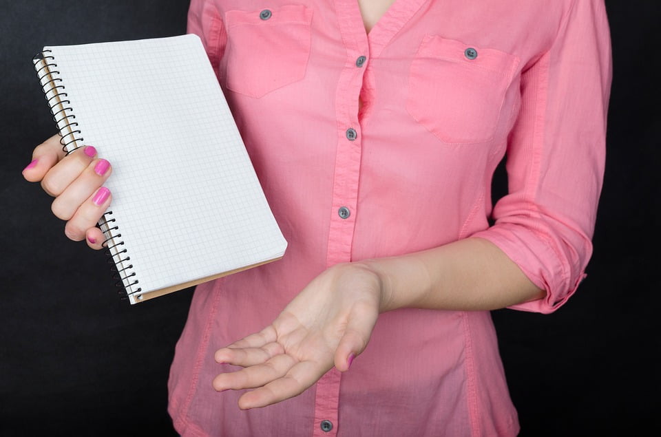 ATENCIÓN GRATUITA A MUJERES EN SITUACIÓN DE VIOLENCIA