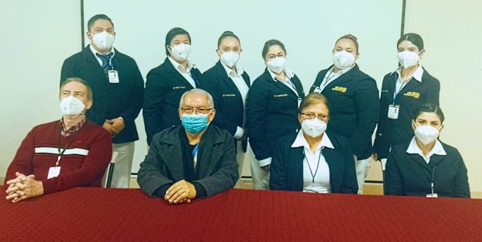 LLEGAN NUEVOS ALUMNOS A HOSPITAL MATERNO INFANTIL