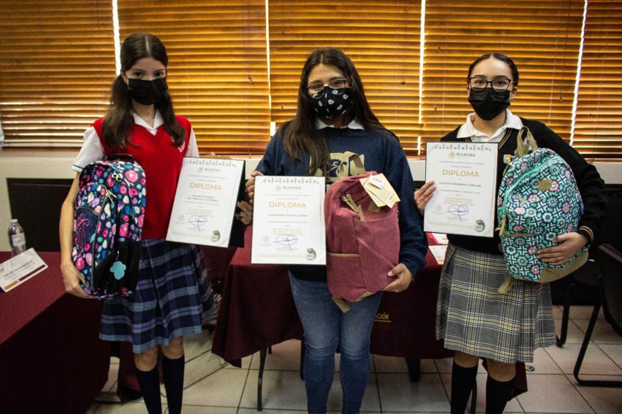 GANADORAS DEL CONCURSO “LA JUVENTUD Y LA MAR”