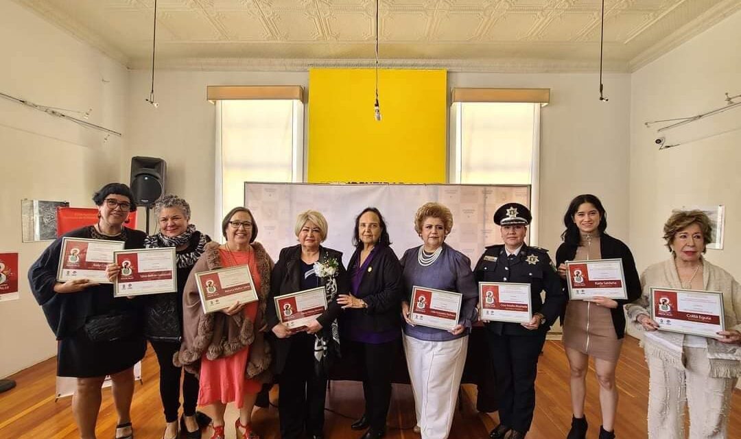 RECONOCEN A 8 DESTACADAS MUJERES DE MEXICALI