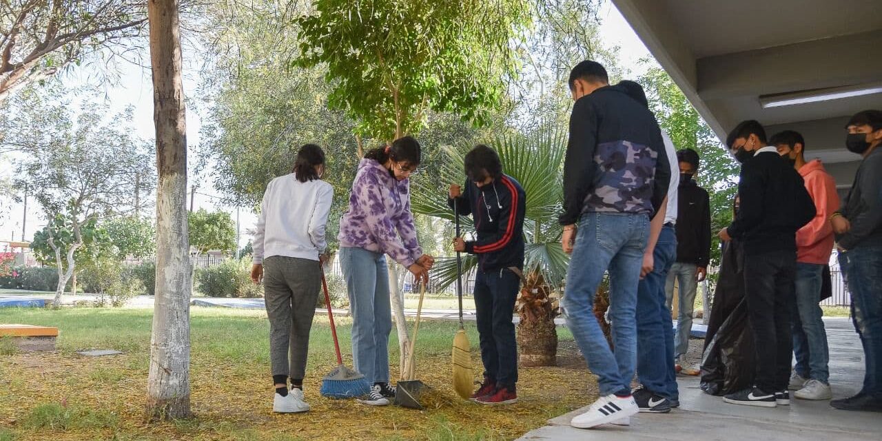 “UN DÍA POR TU PLANTEL O COMUNIDAD”