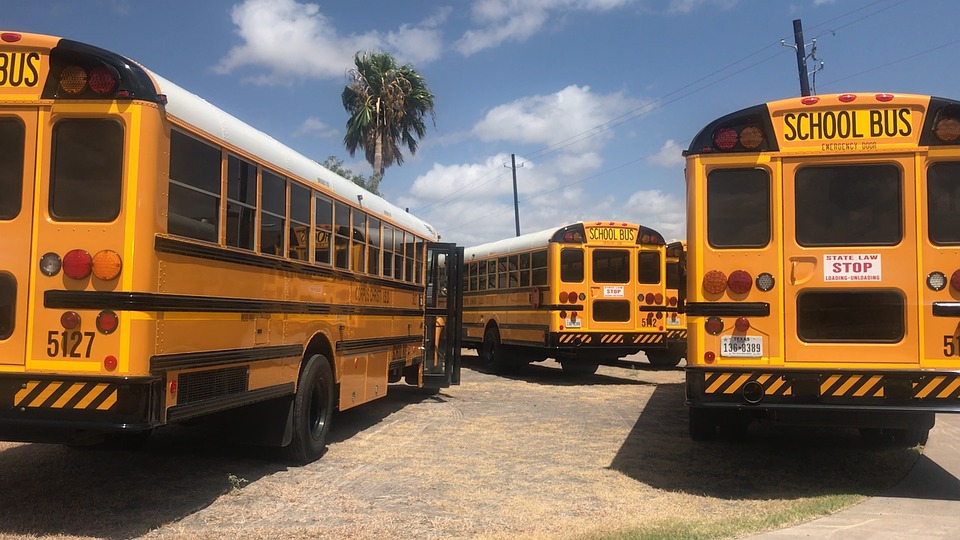 TRANSPORTE ESCOLAR EN EL VALLE A PARTIR DEL LUNES 7