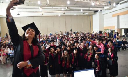 GRADUAN MÁS DE 2 MIL ALUMNOS DE CECyTE MEXICALI