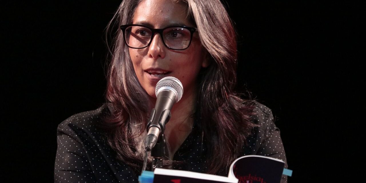 LIBRO CON “B DE DISLEXIA” DE AZZUL MONRAZ