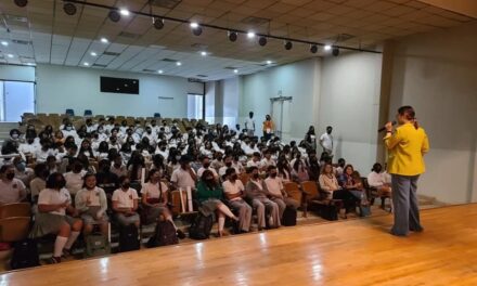 TALLER PSICOEMOCIONAL A MÁS DE 450 JÓVENES