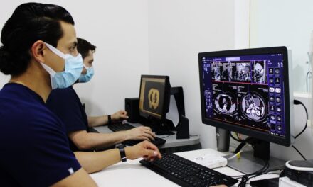 MÉDICOS ESPECIALISTAS EN IMAGENOLOGÍA