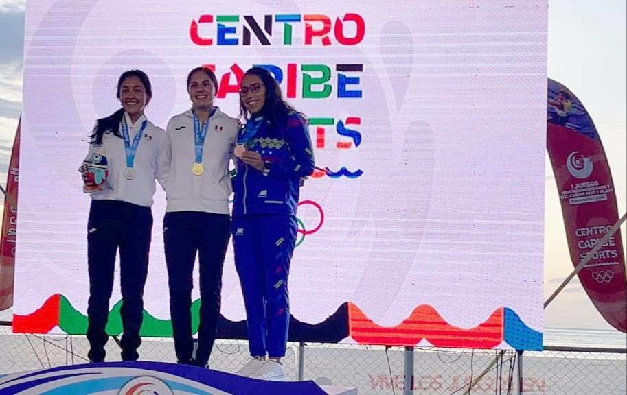 BRILLA EN CENTROAMERICANO DE AGUAS ABIERTAS