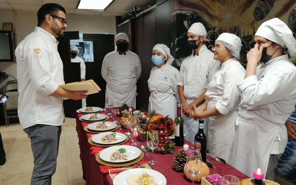 UN ÉXITO EL II CONCURSO DE “PREPARACIÓN DEL PAVO” 