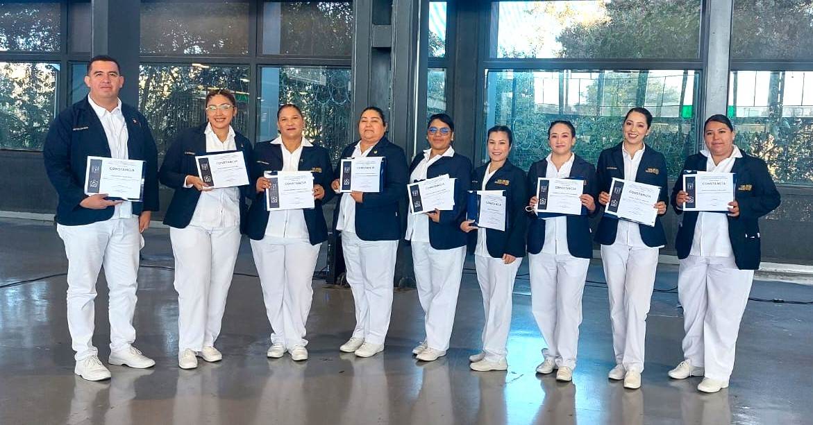 ESPECIALISTAS EN ENFERMERÍA PERINATAL Y DEL NEONATO