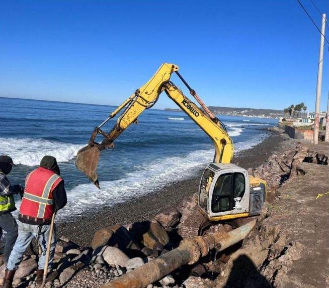 MURO DE PROTECCIÓN EN CARRETERA TIJUANA-ENSENADA