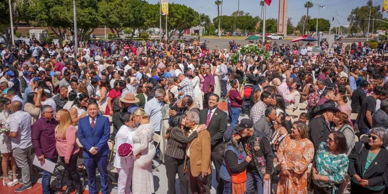 CELEBRAN LA UNIÓN DE MÁS DE 300 PAREJAS EN BODAS COLECTIVAS