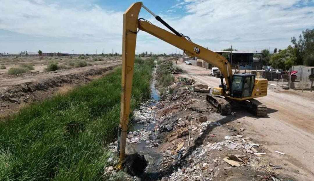 CUIDEN LOS DRENAJES PÚBLICOS, EVITEN TIRAR BASURA 