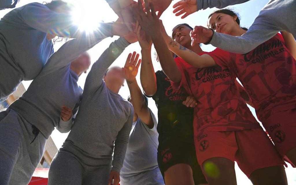 VISITAN XOLAS A MUJERES PRIVADAS DE LA LIBERTAD DEL CERESO TIJUANA