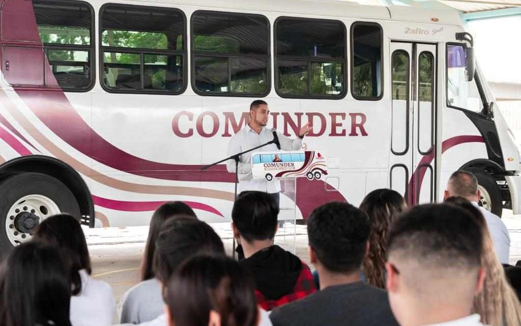 TRANSPORTE ESCOLAR COMUNDER A BENEFICIO DE ESTUDIANTES
