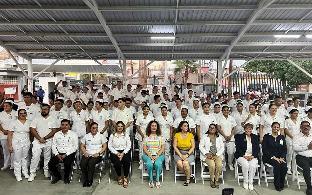 COFIAS Y FISTOLES A ESTUDIANTES DE ENFERMERÍA DEL CONALEP 154