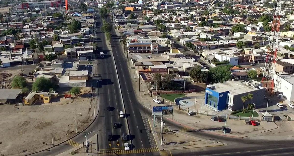 AJUSTES A LA CIRCULACIÓN EN CALZADA XOCHIMILCO Y BULEVAR ANÁHUAC EN MEXICALI