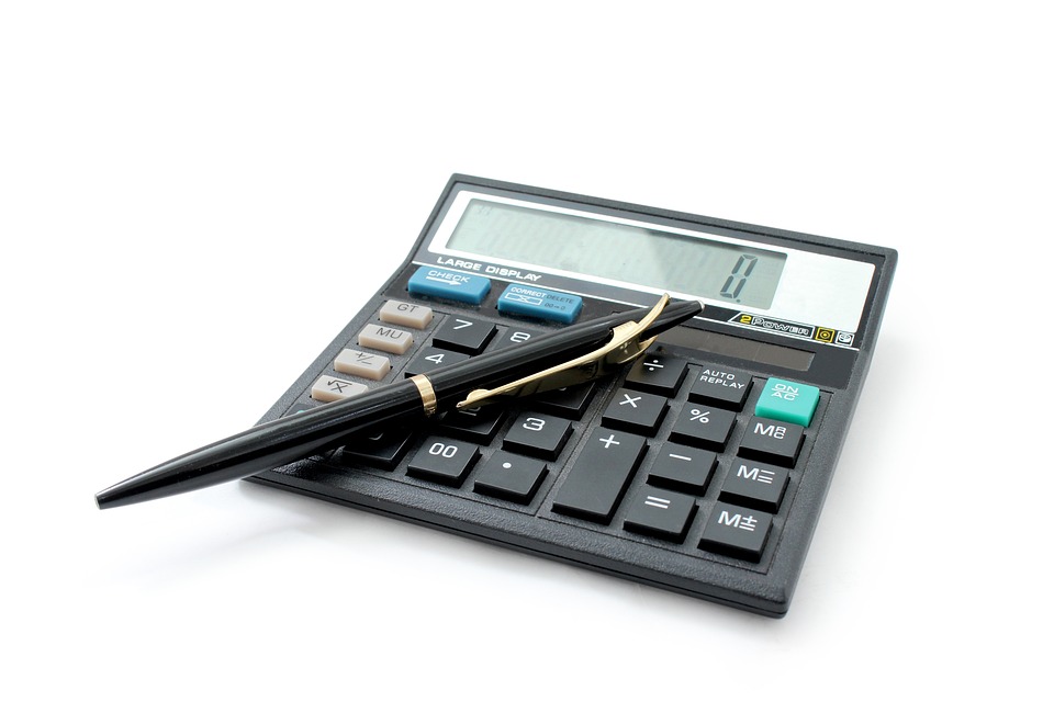 MANTENTE AL DÍA CON TUS OBLIGACIONES FISCALES