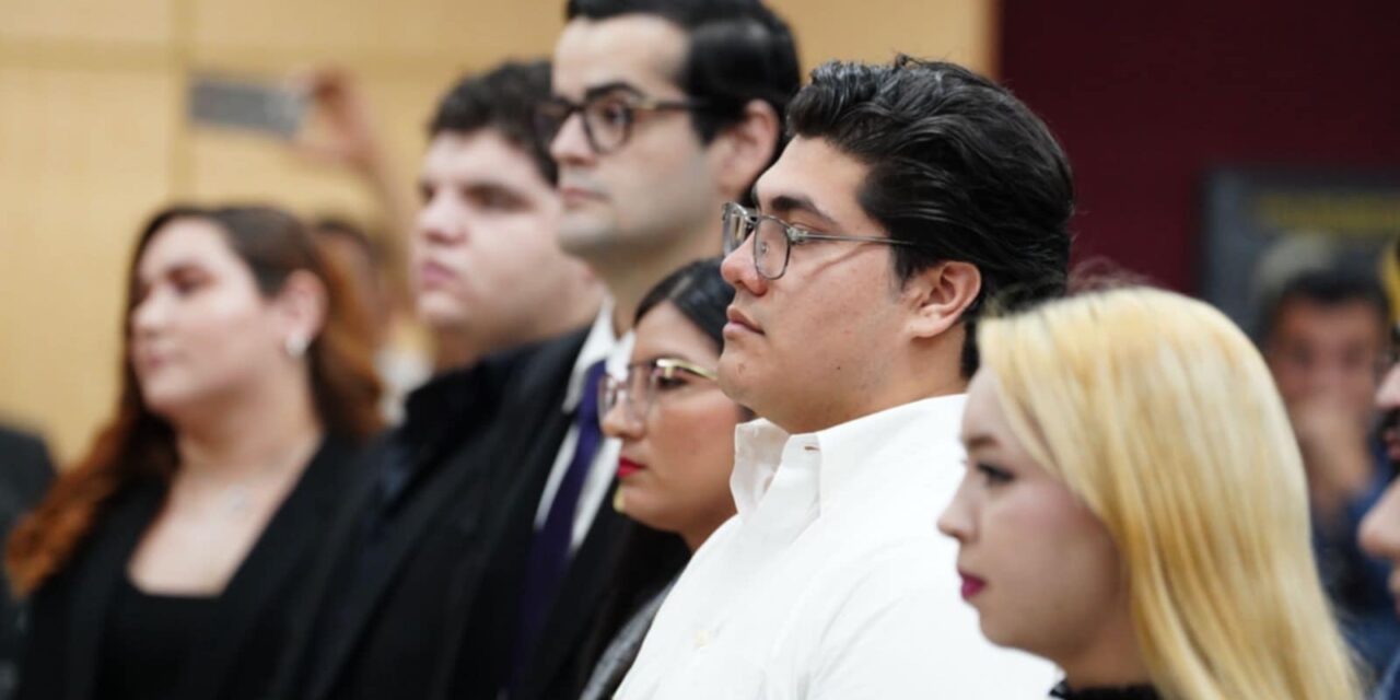 PROTESTAN INTEGRANTES DEL CABILDO DE LAS JUVENTUDES