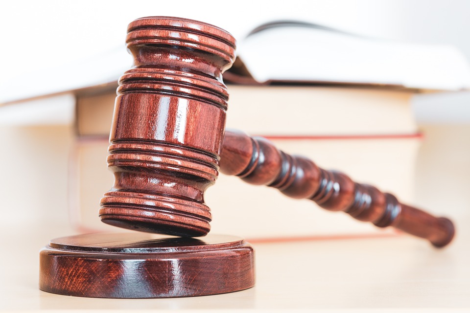EN BUSCA DE UNA JUSTICIA MÁS EQUITATIVA Y ACCESIBLE