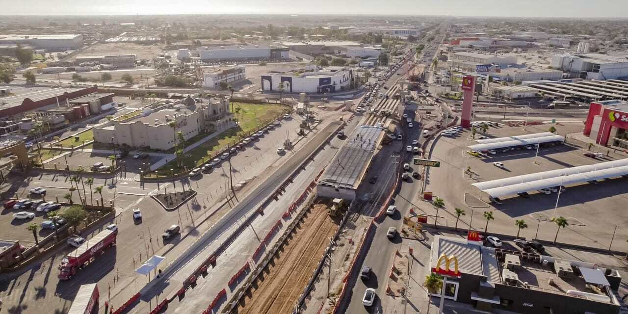 PRIMERA ETAPA DEL DISTRIBUIDOR VIAL LÁZARO CÁRDENAS Y CARRANZA EN MEXICALI