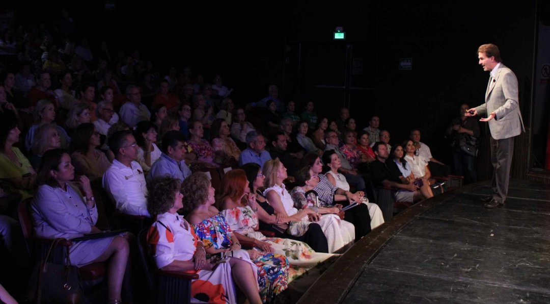 FERNANDO LANDEROS RELATA SU EXPERIENCIA FAMILIAR