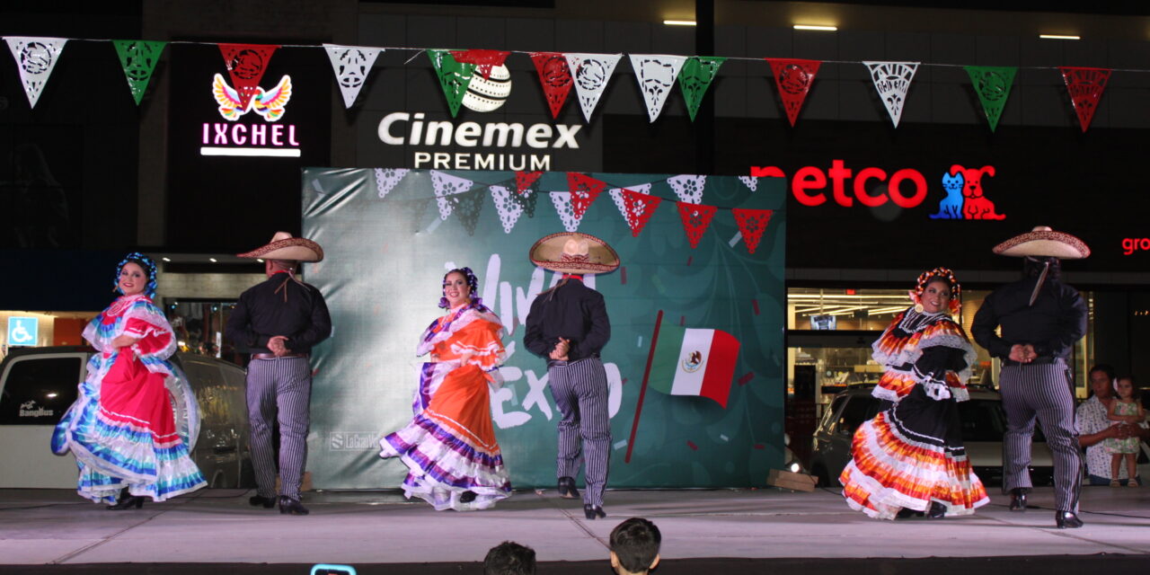 DISFRUTAN LA NOCHE MEXICANA EN PLAZA LA GRAN VÍA