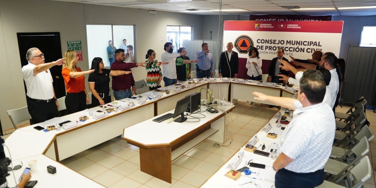 PROTESTAN INTEGRANTES DEL CONSEJO MUNICIPAL DE PROTECCIÓN CIVIL DE MEXICALI