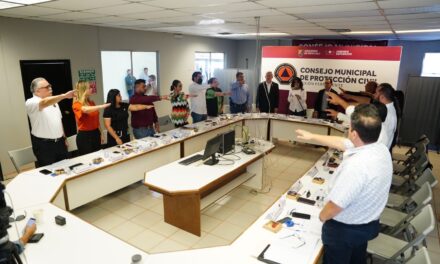 PROTESTAN INTEGRANTES DEL CONSEJO MUNICIPAL DE PROTECCIÓN CIVIL DE MEXICALI