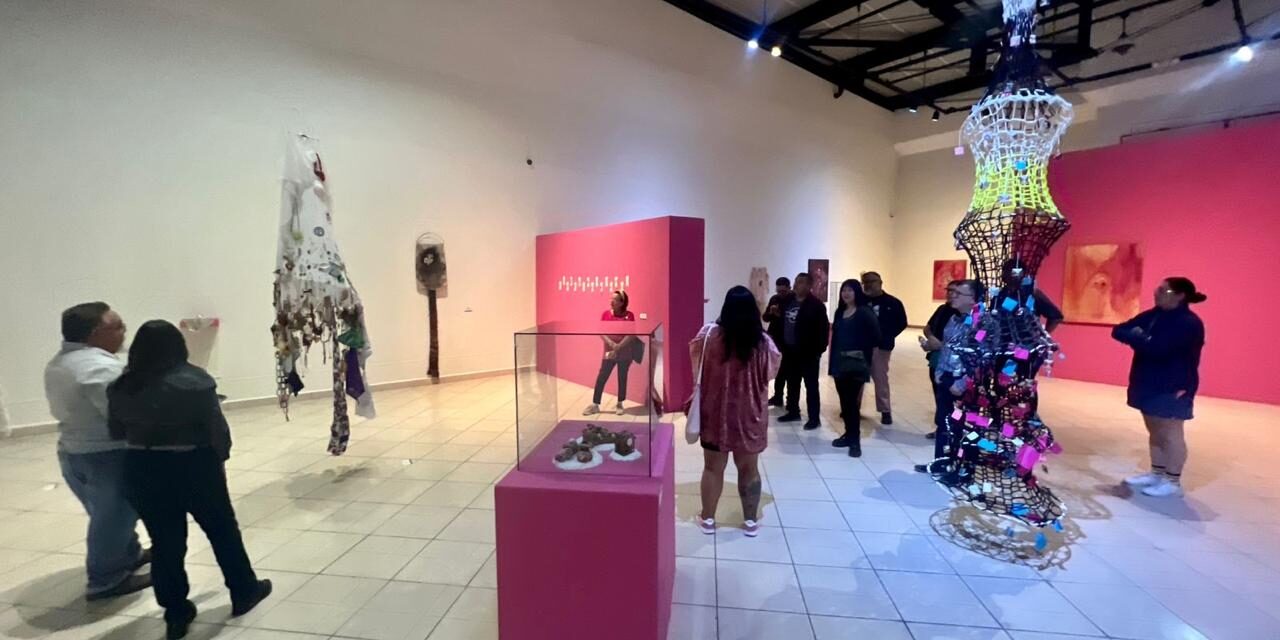 ESTHER GÁMEZ DESNUDA SU ALMA Y MUESTRA LOS RITUALES PARA HABITAR UN CUERPO