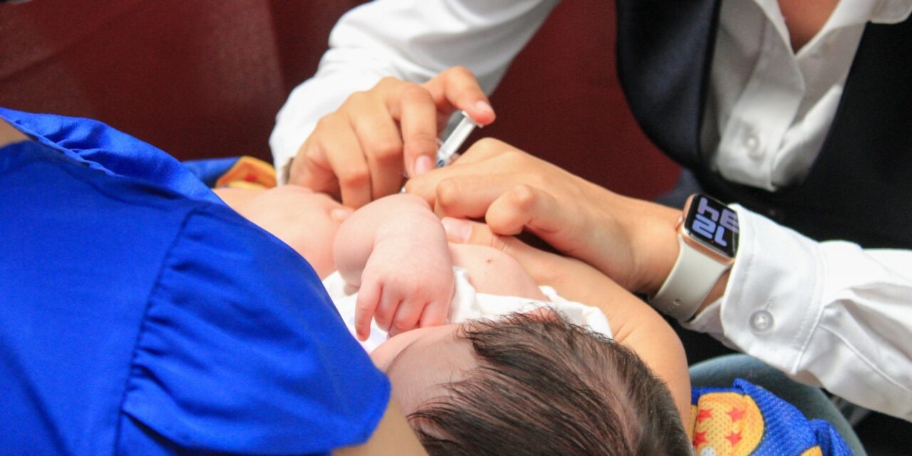 VACUNA HEXAVALENTE PARA PREVENIR TOSFERINA EN NIÑAS Y NIÑOS