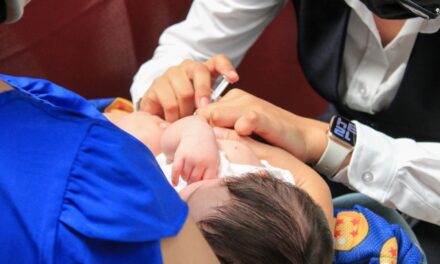 VACUNA HEXAVALENTE PARA PREVENIR TOSFERINA EN NIÑAS Y NIÑOS
