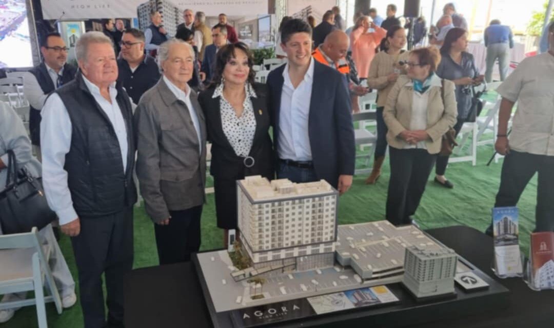 COLOCAN PRIMERA PIEDRA DE ÁGORA HIGH LIFE EN MEXICALI